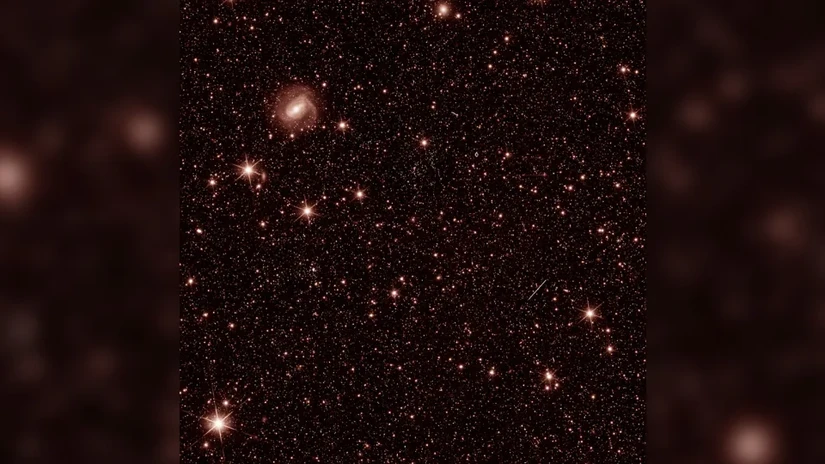 Hình ảnh các thiên hà chụp dưới ánh sáng hồng ngoại bởi kính viễn vọng không gian Euclid của Cơ quan Vũ trụ châu Âu. Ảnh: ESA