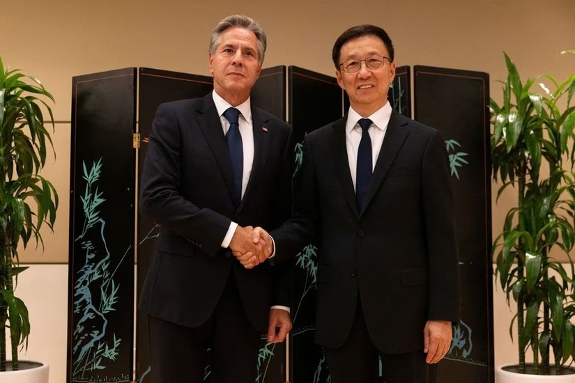 Ngoại trưởng Mỹ Antony Blinken và Phó Chủ tịch Trung Quốc Hàn Chính bắt tay tại New York, Mỹ ngày 18/9. Ảnh: Reuters