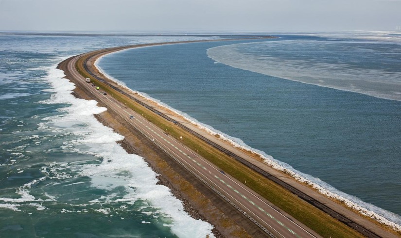 Công trình đê biển Houtrib của Hà Lan.