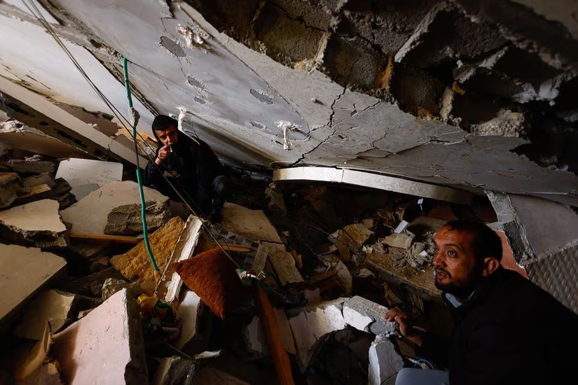 Thiệt hại sau cuộc không kích của Israel tại Rafah ở phía nam Dải Gaza ngày 3/3/2024. Ảnh: Reuters