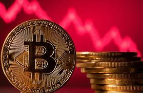 Bitcoin tụt xuống dưới mốc 33.000 USD, thị trường tiền số bốc hơi hàng trăm tỷ USD