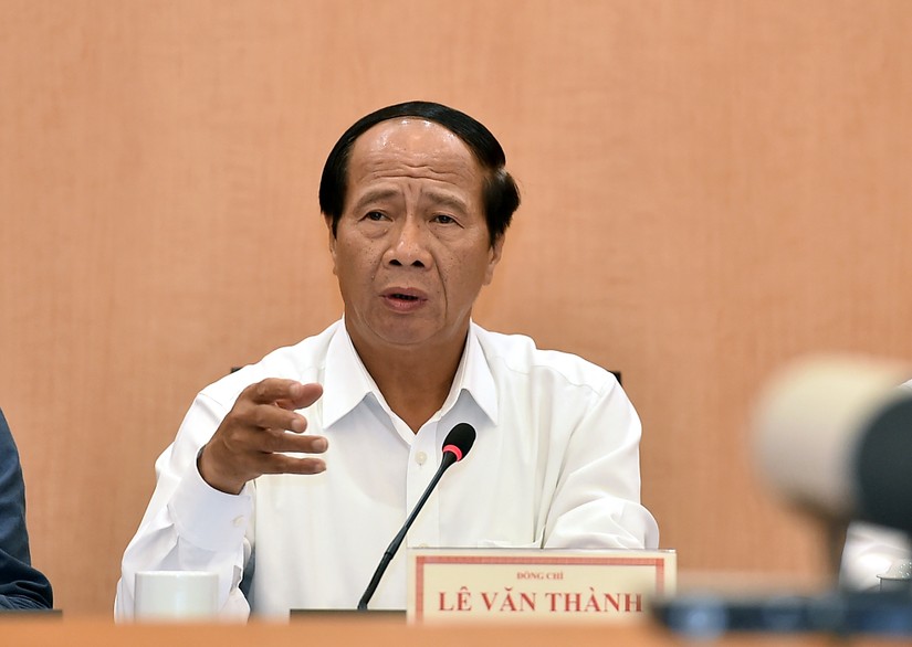 Phó Thủ tướng Lê Văn Thành nêu rõ, cần gạch đầu dòng những công trình trọng điểm để tập trung hoàn thành - Ảnh: VGP