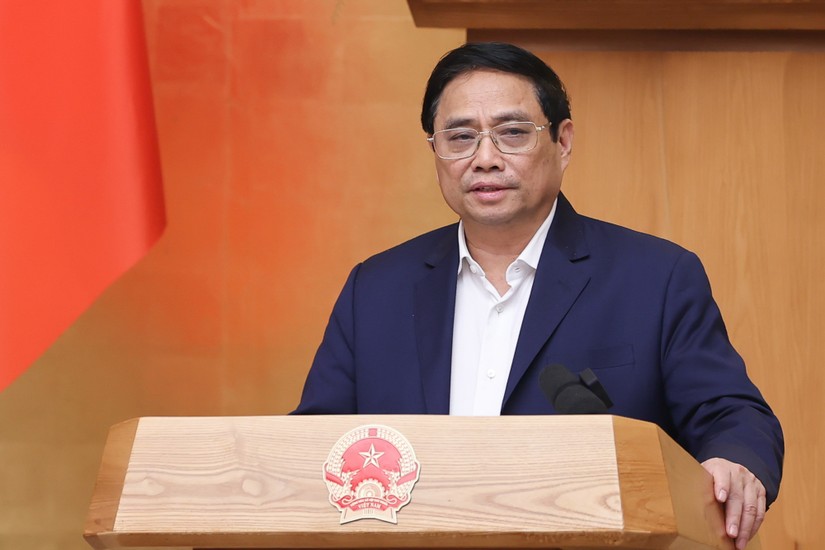 Thủ tướng Phạm Minh Chính yêu cầu nghiên cứu giảm mặt bằng lãi suất, điều hành lãi suất phù hợp với kiểm soát lạm phát - Ảnh: VGP