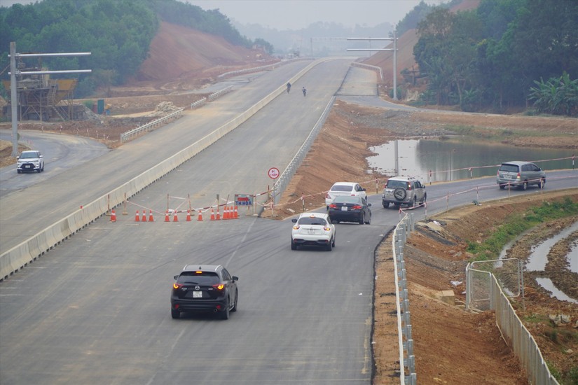 Cao tốc Mai Sơn - Quốc lộ 45 dự kiến thông xe dịp nghỉ lễ 30/4 sắp tới.