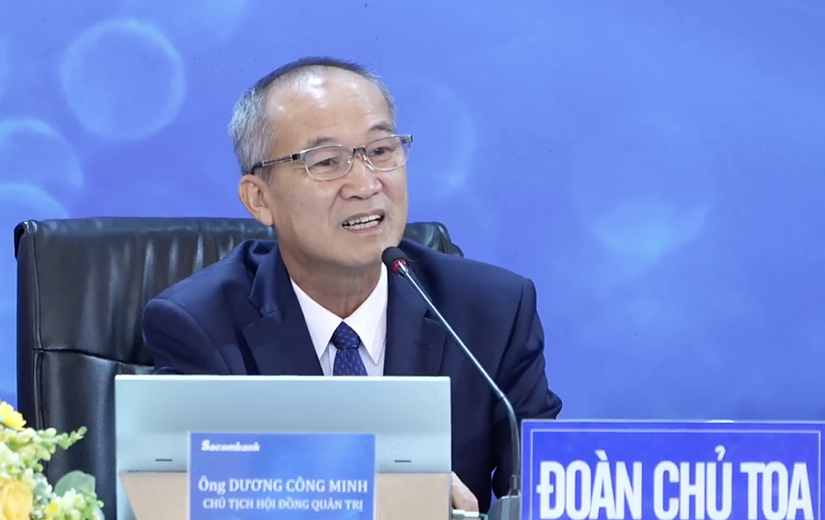 Ông Dương Công Minh, Chủ tịch Sacombank phát biểu tại đại hội sáng 25/4.