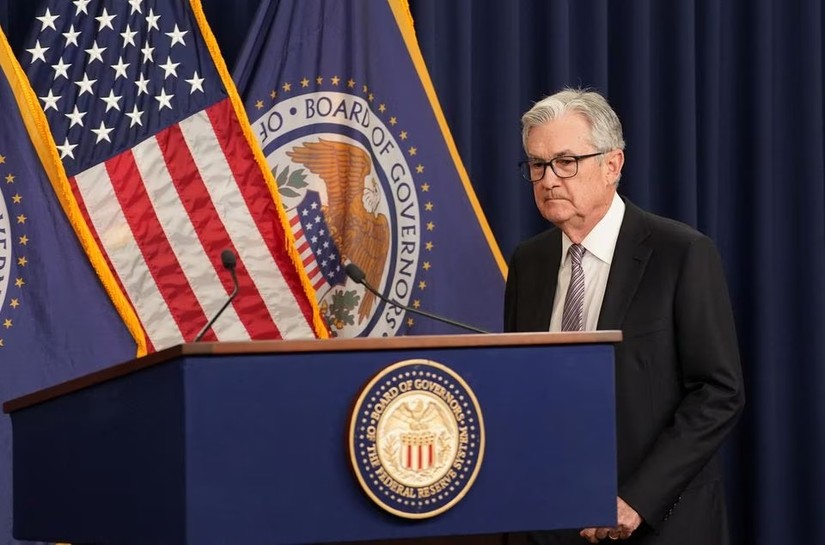 Fed tăng lãi suất lần thứ 10 liên tiếp, phát tín hiệu ngưng thắt chặt tiền tệ