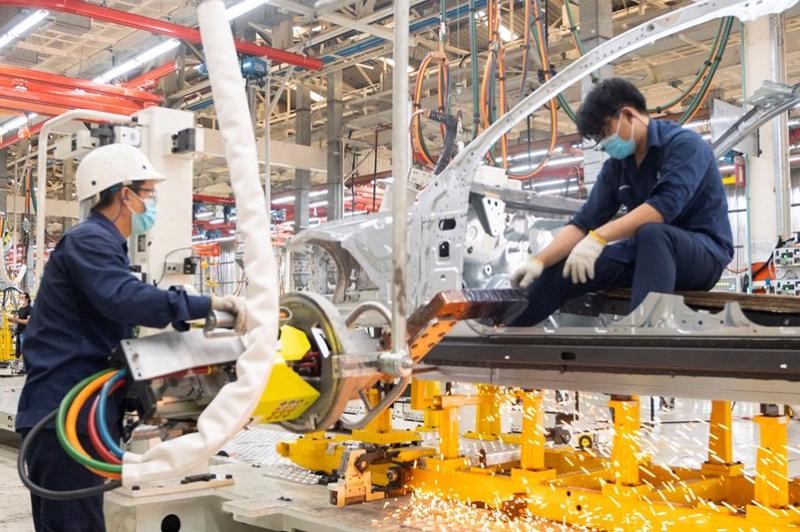 Ngành sản xuất ASEAN cải thiện nhẹ, Việt Nam chưa hết khó khăn