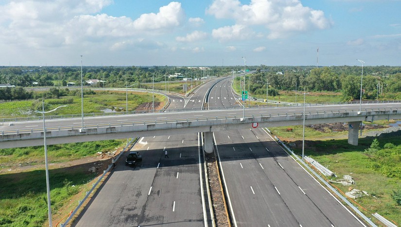 Gỡ khó các dự án đường cao tốc khu vực Đồng bằng sông Cửu Long