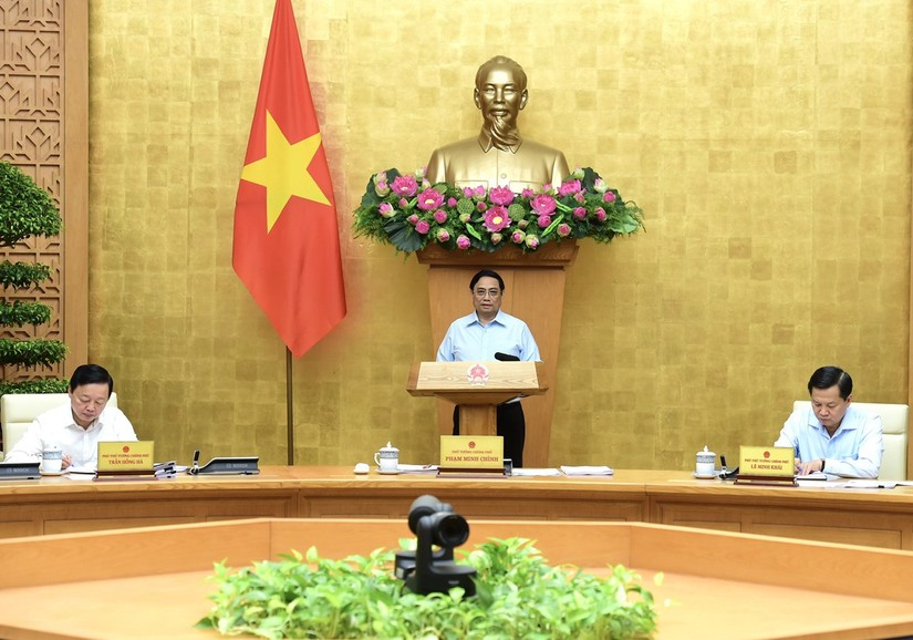 Phát biểu khai mạc phiên họp, Thủ tướng Phạm Minh Chính đề nghị các đại biểu thảo luận, phân tích kỹ, khách quan, trung thực, đánh giá toàn diện tình hình kinh tế - xã hội tháng 7 và 7 tháng vừa qua - Ảnh: VGP