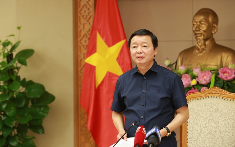 Phó Thủ tướng Trần Hồng Hà: Cần có cơ chế khuyến khích tổ chức, cá nhân thực hiện giao dịch bất động sản, quyền sử dụng đất mang tính chất dân sự, không có mục đích kinh doanh thực hiện trên sàn giao dịch - Ảnh: VGP