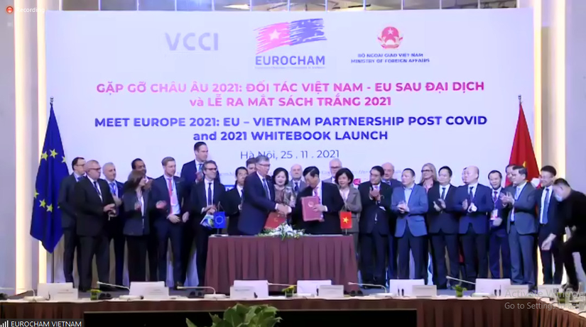 Lễ ky kết biên bản ghi nhớ giữa Việt Nam và EuroCham sáng 25/11