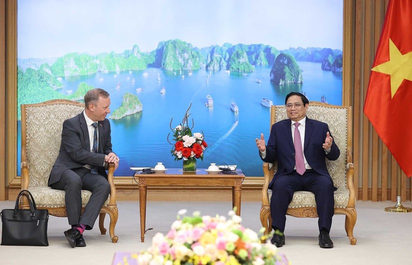 Năng lượng xanh và chuyển đổi số là 2 lĩnh vực được Thủ tướng Phạm Minh Chính nhấn mạnh đề nghị Anh đầu tư nhiều hơn nữa. Ảnh: Bộ Ngoại giao.