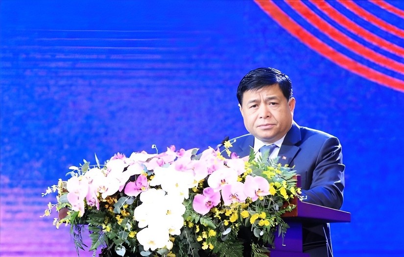 Bộ trưởng Nguyễn Chí Dũng phát biểu khai mạc Vietnam Venture Summit 2022.