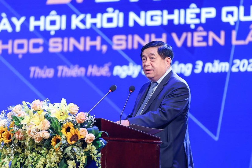 Bộ trưởng KH&ĐT Nguyễn Chí Dũng phát biểu tại lễ khai mạc. Ảnh: VGP.