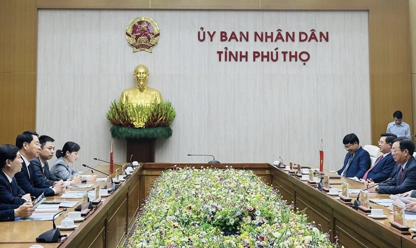 Buổi làm việc giữa lãnh đạo châu Hồng Hà (Vân Nam) và tỉnh Phú Thọ. Ảnh: Sở Ngoại vụ Phú Thọ.