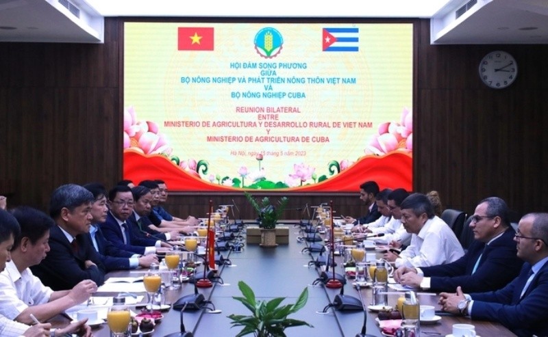 Cuộc hội đàm song phương giữa Bộ Nông nghiệp và Phát triển nông thôn Việt Nam và Bộ Nông nghiệp Cuba.