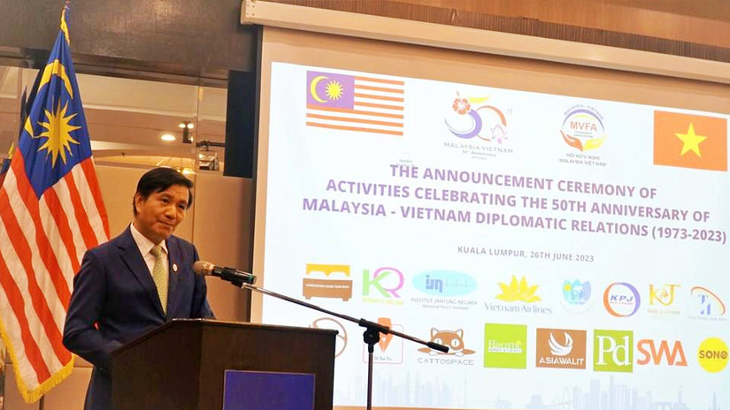Đại sứ Việt Nam tại Malaysia Đinh Ngọc Linh phát biểu tại buổi lễ. Ảnh: TTXVN.