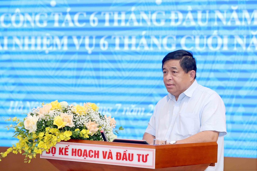 Bộ trưởng Nguyễn Chí Dũng chủ trì Hội nghị. Ảnh: MPI.