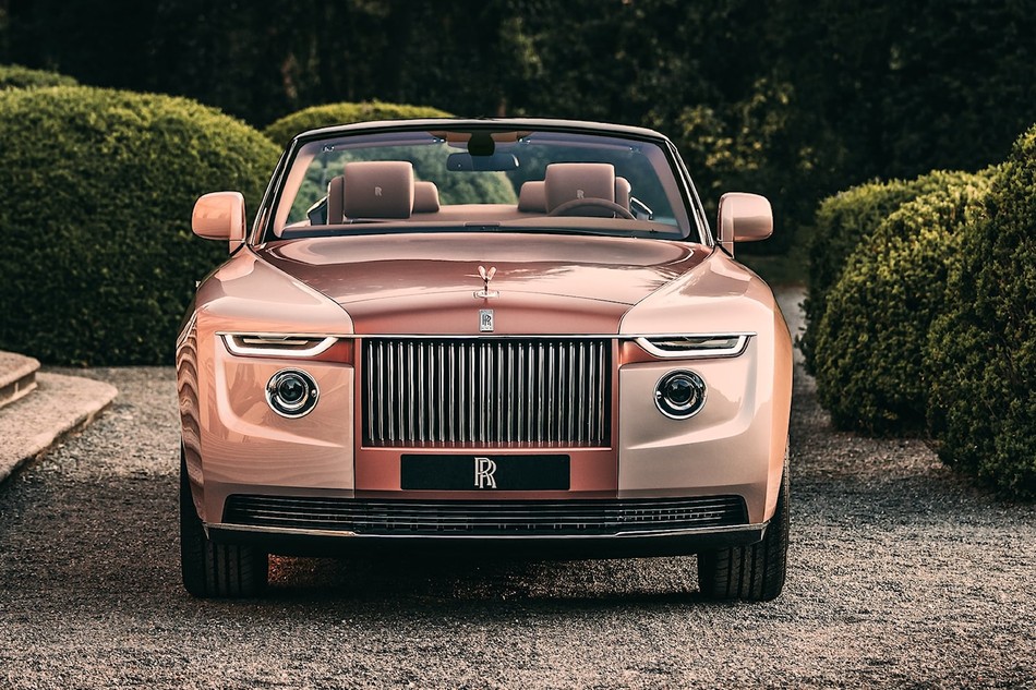 Rolls-Royce Phantom 2018 là chiếc xe sang có khả năng tùy chỉnh cấp cao
